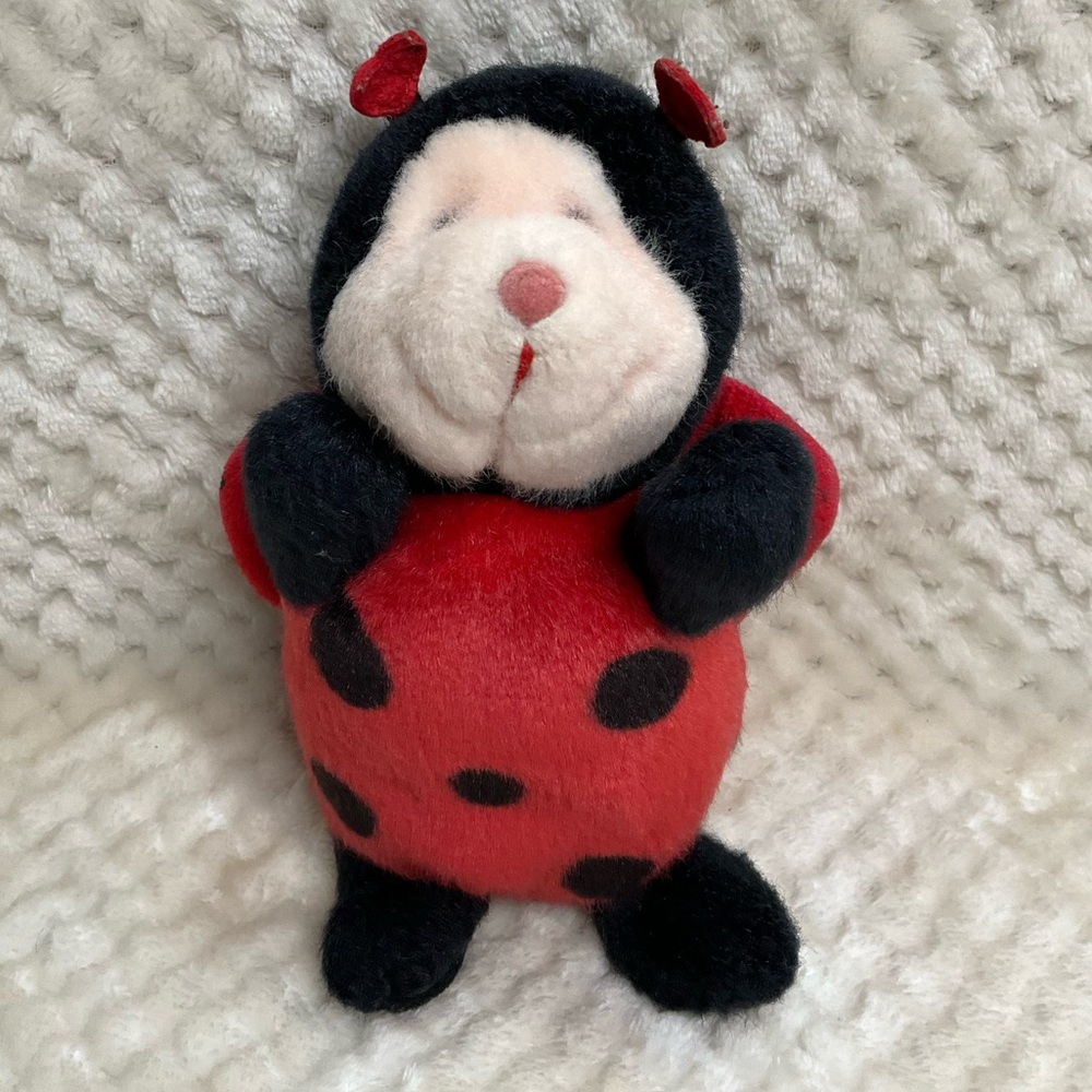 Unbranded Plush Lady Bug with Kissing Sound Stuffed Animal Toy